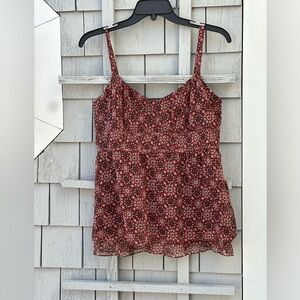 LOFT Maroon Patterned Camisole- Size 4- fitted at Bust/ Flowy over Abdomen
